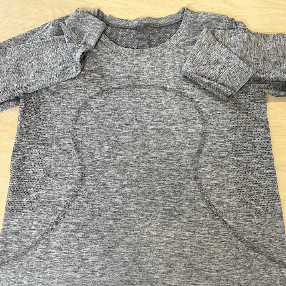 Lululemon Swiftly Tech Long Sleeve Shirt Size Medium Long Sleeve Gray Top